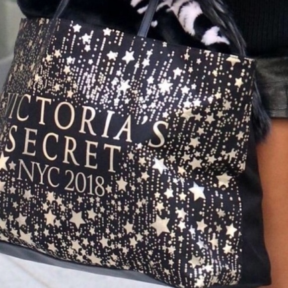 Victoria's Secret tote - Picture 2 of 3
